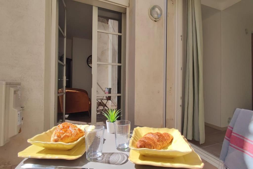 Le Nid - Proche Theatres - Terrasse - Centre-Ville - Clim - Wifi Avinyon Dış mekan fotoğraf